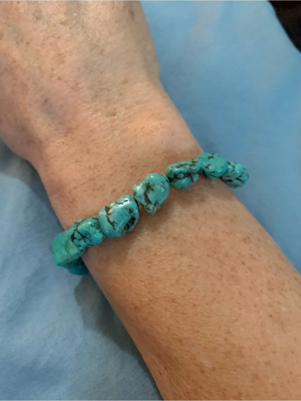 Turquoise Bead Stretch Bracelet with Magnetic Clasp